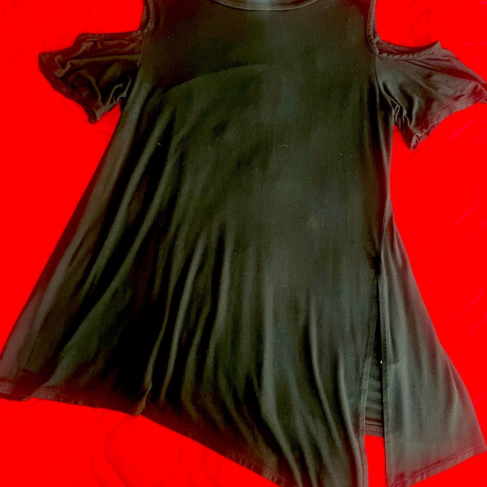 Black cold shoulder long top. Goldspark brand made in the U.S.A.